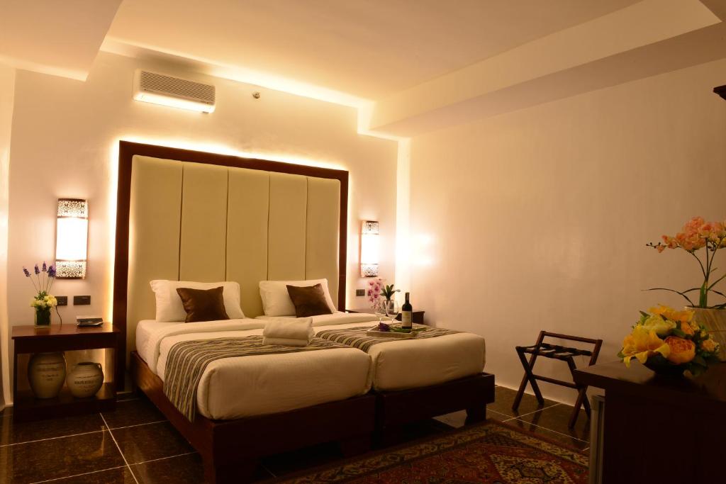 Двухместный (Двухместный номер Делюкс с 2 отдельными кроватями) курортного отеля Boracay Summer Palace Hotel, Боракай