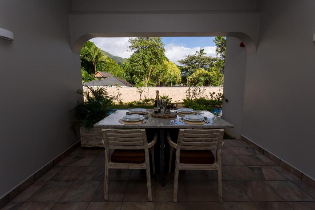 Номер (Шале с одной спальней), Beau Vallon Villa Chalets