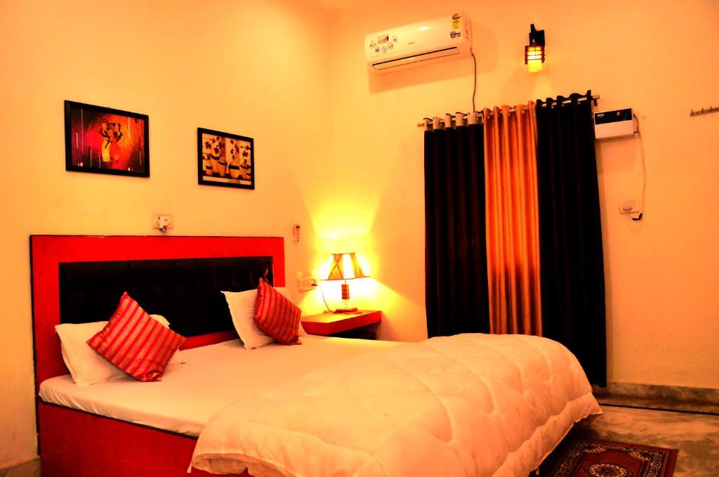 Двухместный (Бюджетный двухместный номер с 1 кроватью) семейного отеля Taj Castle Homestay, Агра