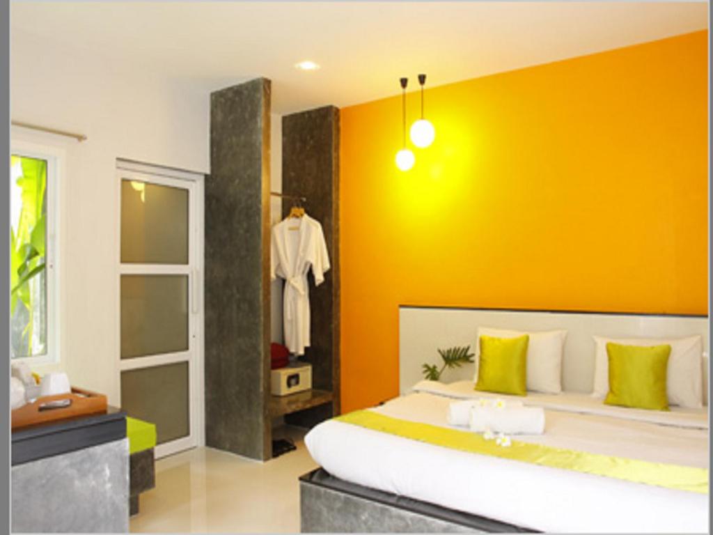 Двухместный (Улучшенный двухместный номер с 1 кроватью) курортного отеля Aonang Paradise Resort Krabi, Краби