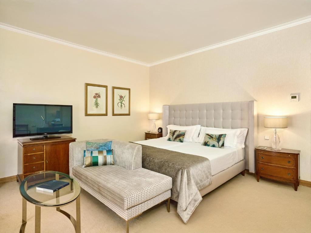 Двухместный (Двухместный номер «Премиум» с 1 кроватью - со стороны лагуны) отеля Hotel Quinta do Lago, Кинта-до-Лаго