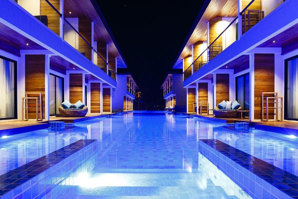 Двухместный (Улучшенный двухместный номер с 1 кроватью или 2 отдельными кроватями, включено посещение бассейна) курортного отеля AKIRA Lipe Resort, Ко-Липе