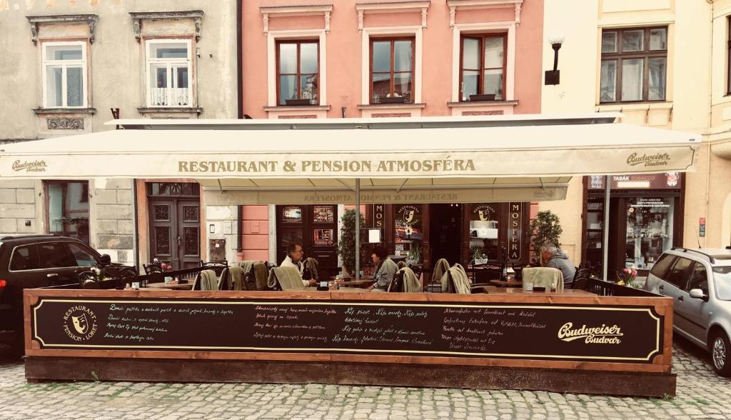 Гостевой дом Pension & Restaurant Atmosféra, Локет