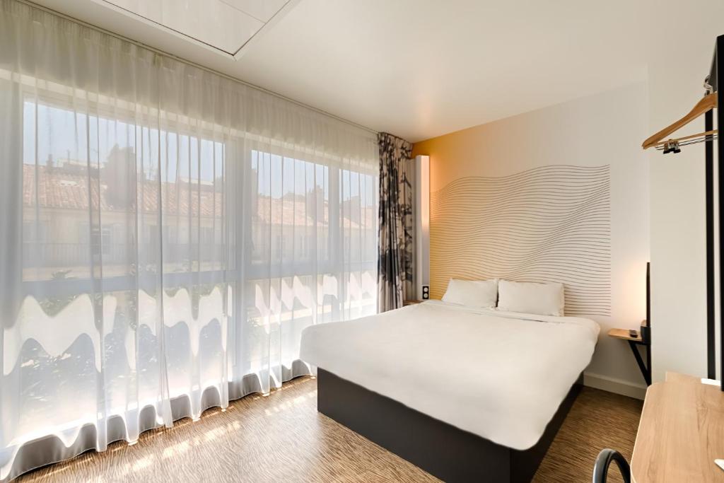 Двухместный (Двухместный номер с 1 кроватью - Подходит для гостей с ограниченными физическими возможностями) отеля B&B Hôtel Marseille Centre La Joliette, Марсель