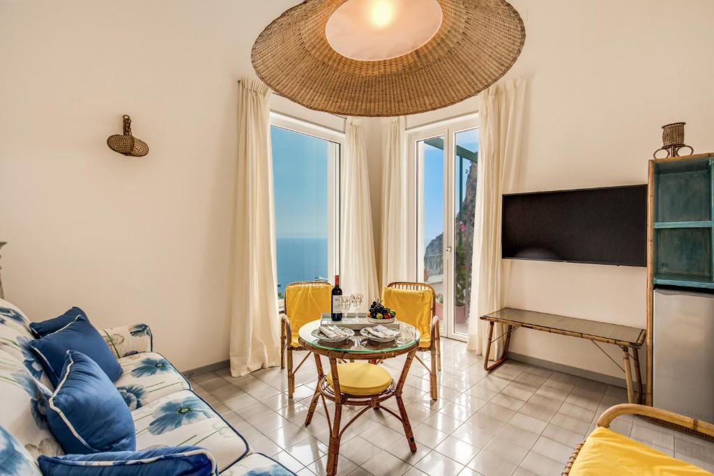 Сьюит (Суперлюкс с видом на море), VILLA OLGA LUXURY CAPRI