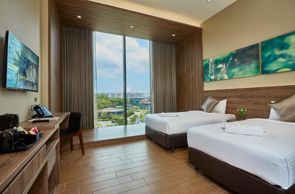 Двухместный (Стандартный двухместный номер с 1 кроватью или 2 отдельными кроватями и билетами в аквапарк Wild Wild Wet) курортного отеля D'Resort @ Downtown East, Сингапур (город)