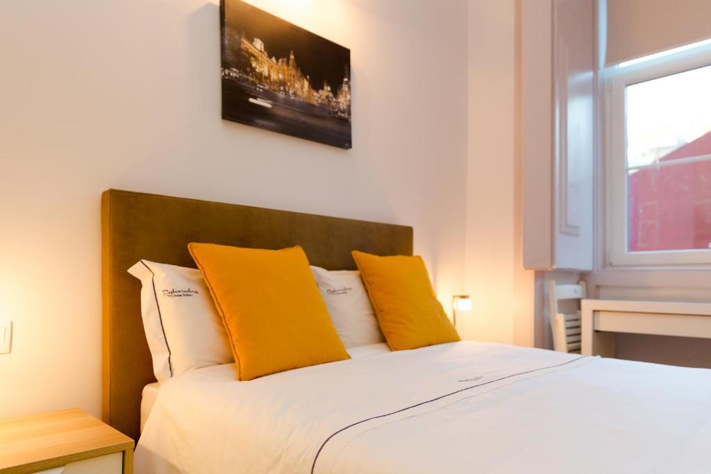 Двухместный (Улучшенный двухместный номер с 1 кроватью) гостевого дома Inn-Chiado Restauradores Prime Suites, Лиссабон