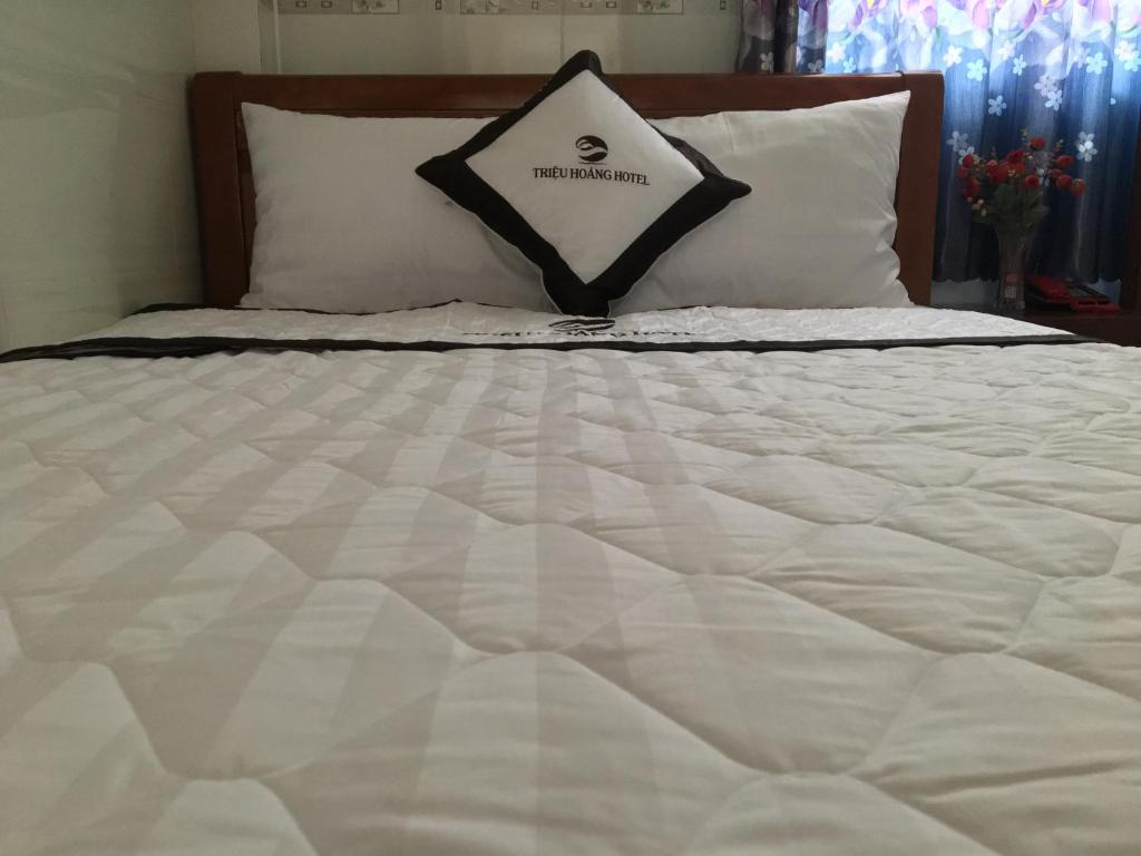 Двухместный (Двухместный номер с 1 кроватью или 2 отдельными кроватями и боковым видом на море) отеля Triệu Hoàng Hotel, Куинён