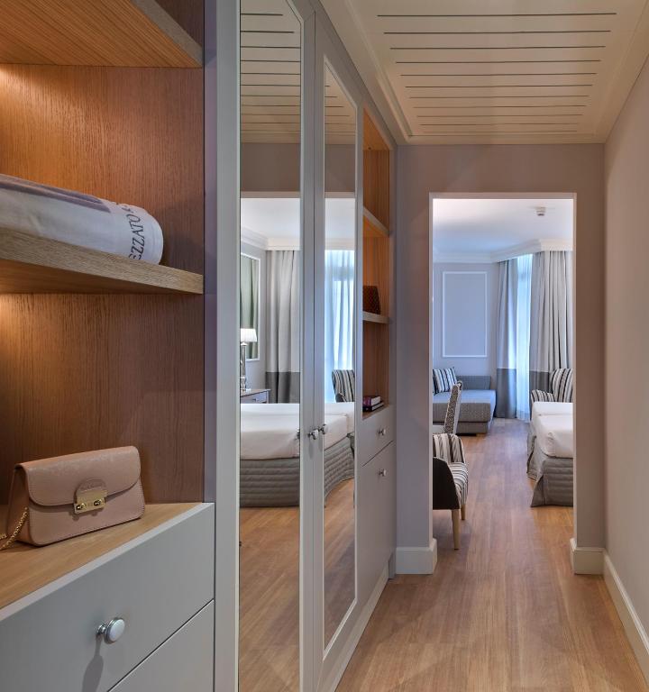 Двухместный (Классический двухместный номер с 1 кроватью или 2 отдельными кроватями и балконом) отеля Hotel Terme Mioni Pezzato & Spa, Абано-Терме