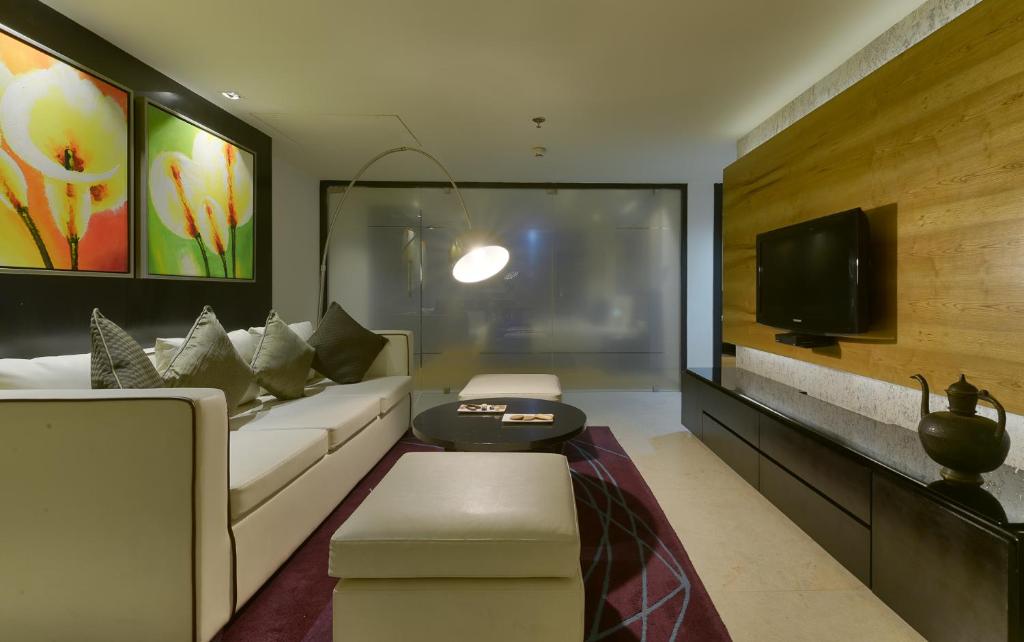 Сьюит (Суперлюкс) отеля Davanam Sarovar Portico Suites, Бангалор