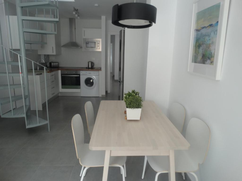 Апартаменты (Апартаменты в пентхаусе), Malaga Apartamentos Calle Jinetes 10