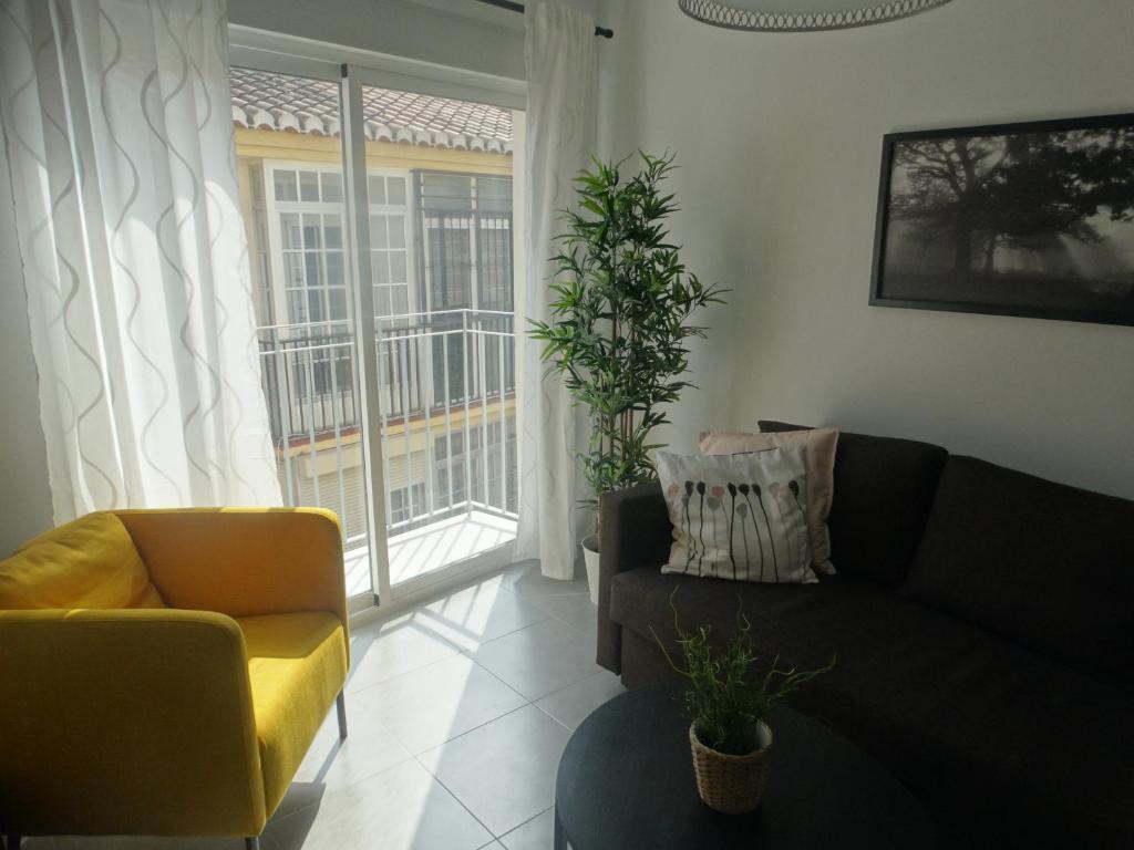 Апартаменты (Апартаменты в пентхаусе), Malaga Apartamentos Calle Jinetes 10