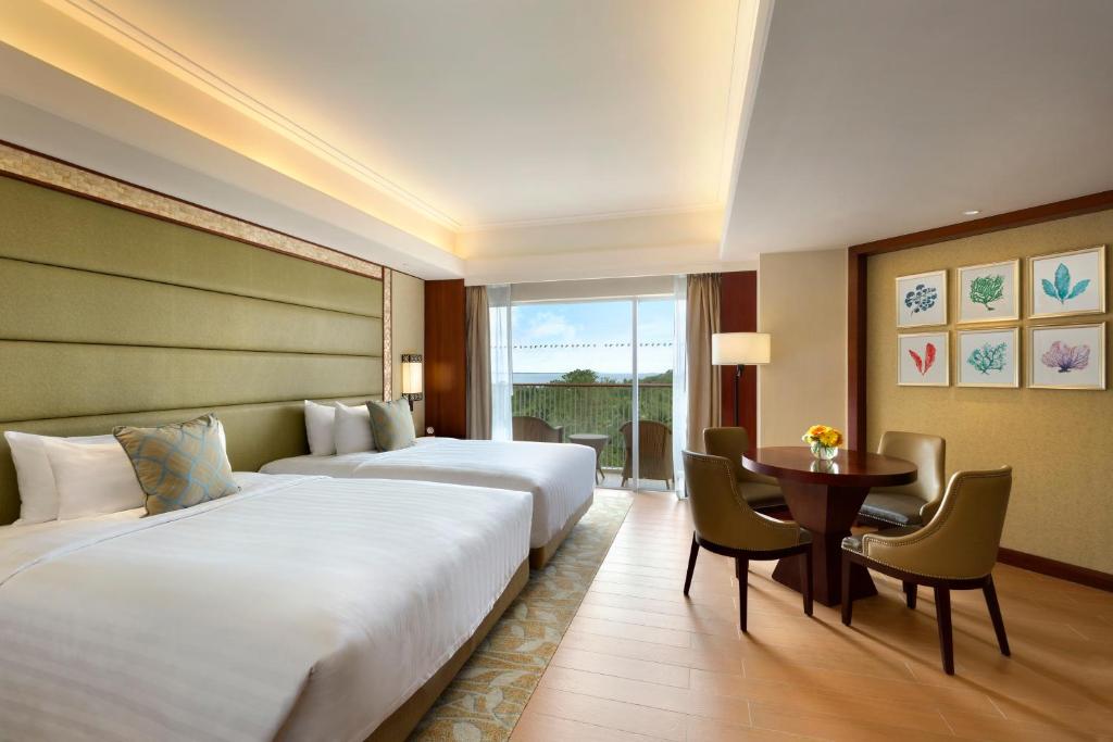 Семейный (Семейный номер Делюкс (главное крыло)) курортного отеля Shangri-La's Mactan Resort & Spa, Мактан