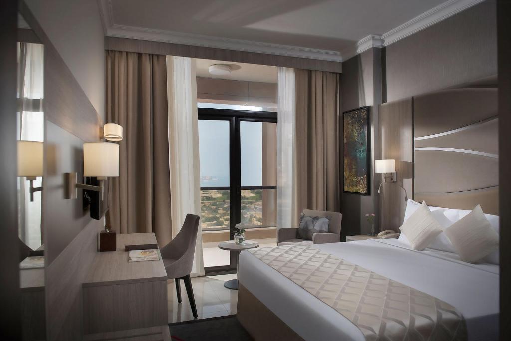 Сьюит (Люкс Премиум с видом на море) апарт-отеля Gloria Hotel, Дубай