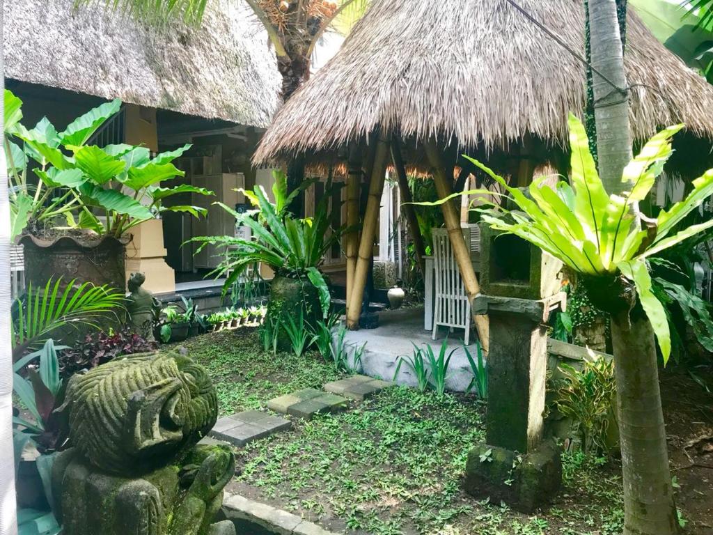 Вилла (Номер Делюкс на вилле с общей кухней и бассейном) виллы The Pasga Villas Ubud, Убуд