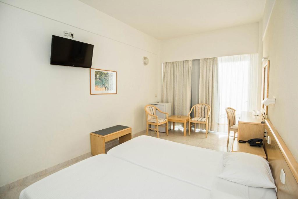 Двухместный (Двухместный номер эконом-класса с 1 кроватью) отеля Hotel Riviera, Родос