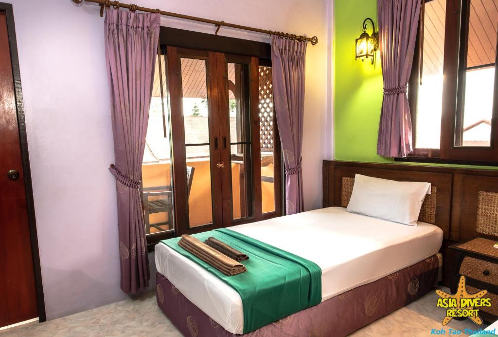 Двухместный (Двухместный номер «Комфорт» с 1 кроватью или 2 отдельными кроватями с вентилятором) отеля Asia Resort Koh Tao, Ко Тао
