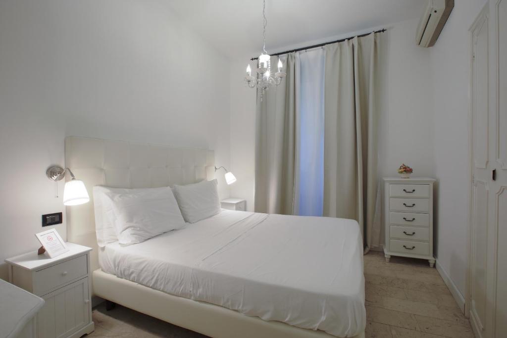 Двухместный (Двухместный номер с 1 кроватью и собственной ванной комнатой вне номера) отеля Badia Fiorentina, Флоренция
