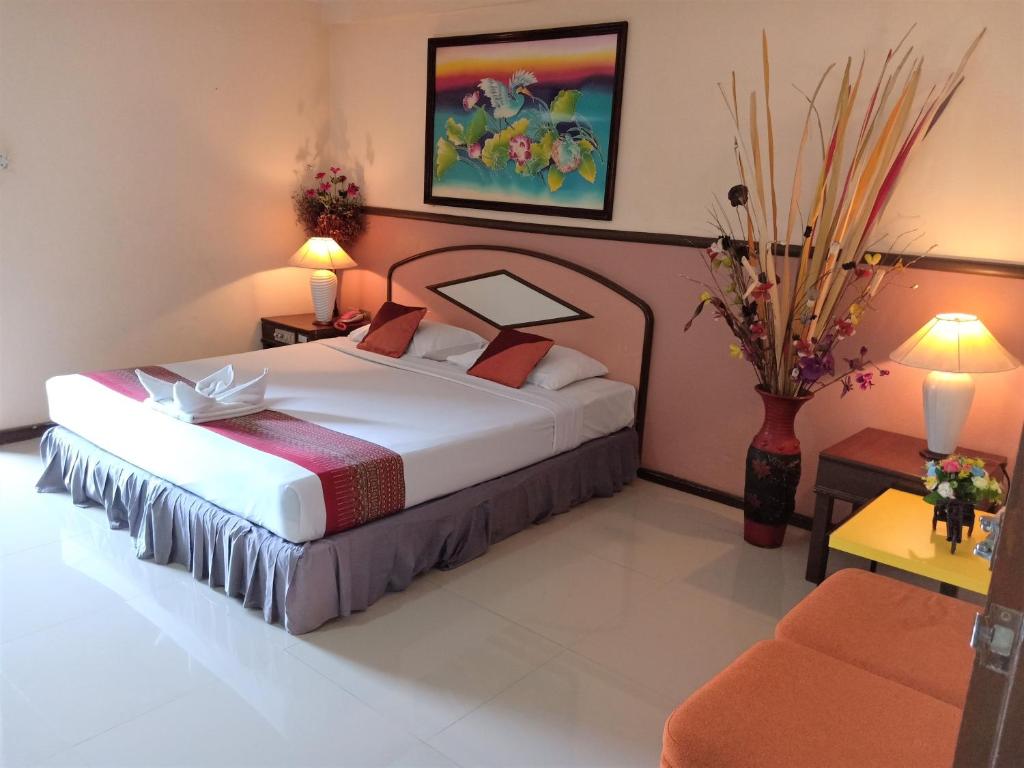 Двухместный (Стандартный двухместный номер с 1 кроватью или 2 отдельными кроватями) отеля La Moon @ Phuket, Пхукет