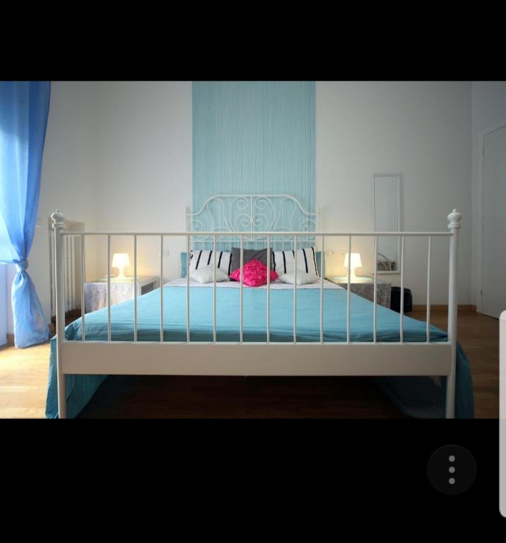 Двухместный (Двухместный номер с 1 кроватью или 2 отдельными кроватями, общая ванная комната) хостела Family Hostel Milano, Милан
