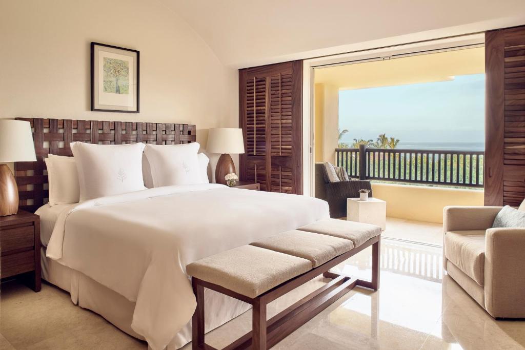 Апартаменты (Дом для отпуска с 3 спальнями и видом на океан) отеля Four Seasons Resort Punta Mita, Пунта-де-Мита