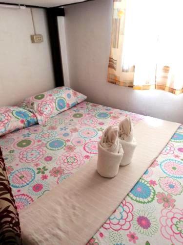 Номер (Спальное место на двухъярусной кровати в общем номере для женщин) отеля Gaea's Apartments, Панглао