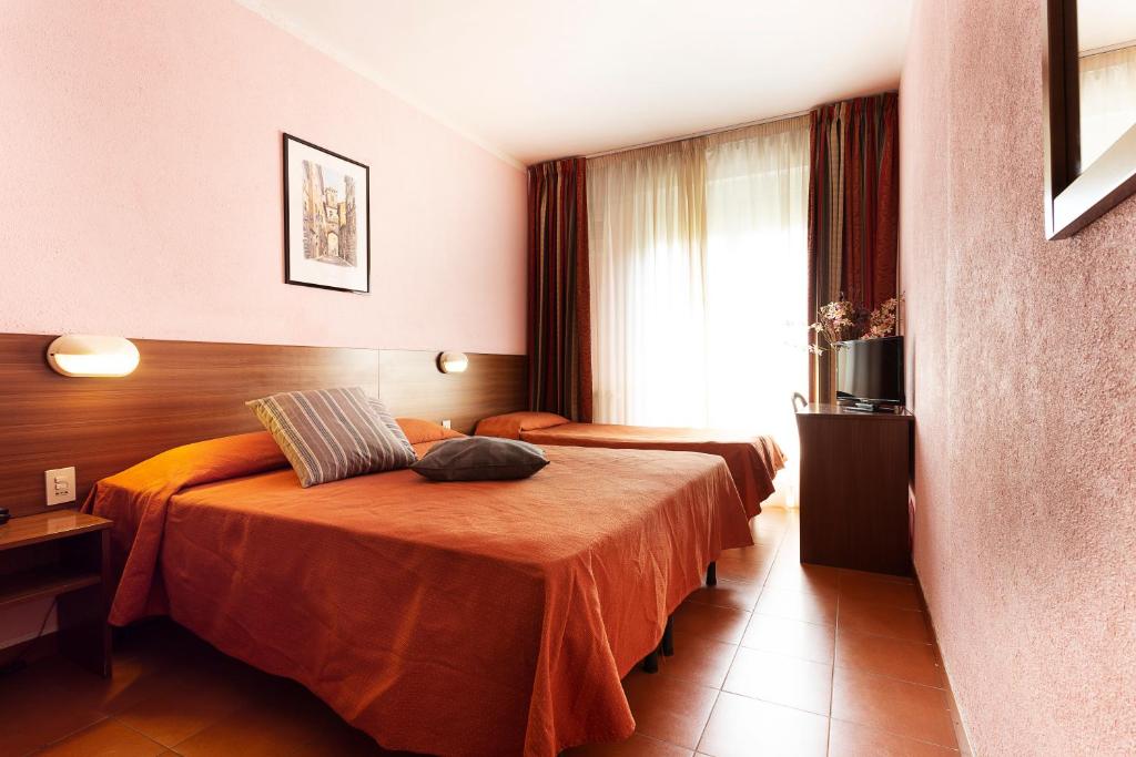 Трехместный (Трехместный номер) отеля Hotel Corolle, Флоренция