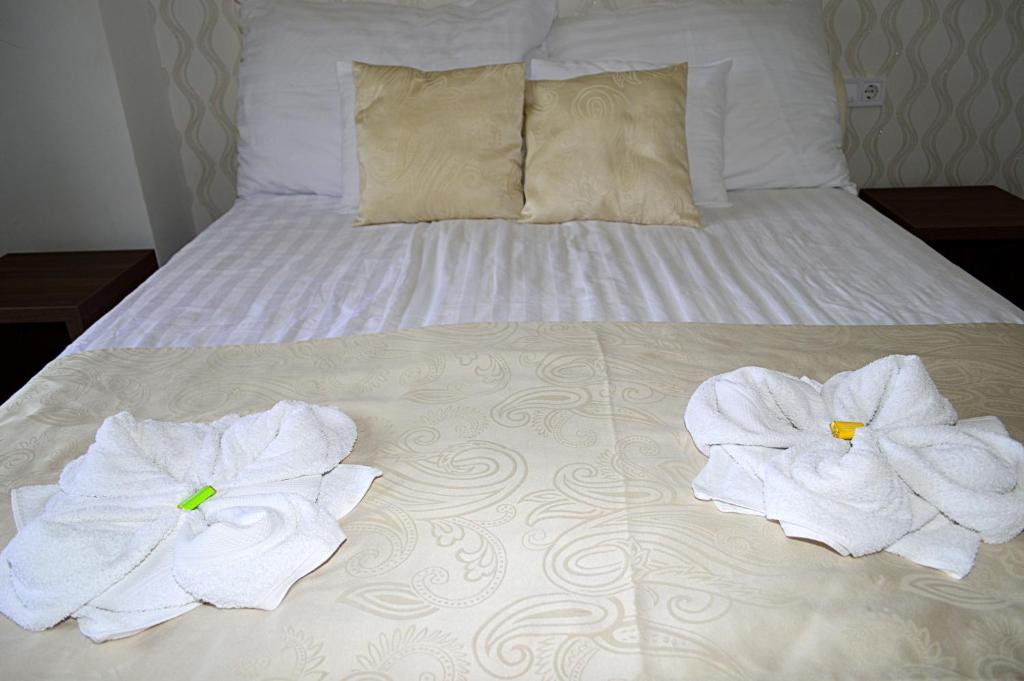 Двухместный (Стандартный двухместный номер с 1 кроватью) отеля Hotel Írisz, Ньиредьхаза