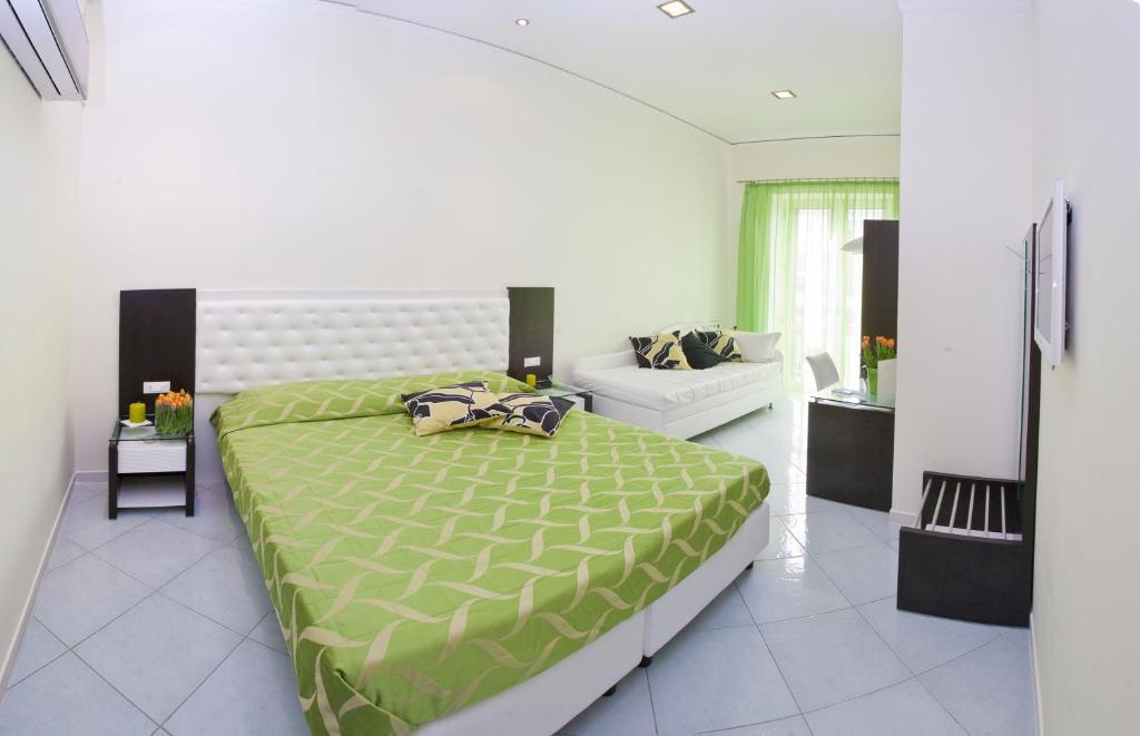 Двухместный (Улучшенный двухместный номер с 1 кроватью - Отдельное здание) апарт-отеля Sorrento Flats, Сорренто