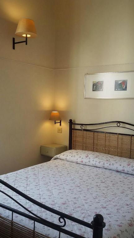 Двухместный (Небольшой двухместный номер с 1 кроватью) отеля Liliumhotel, Рим