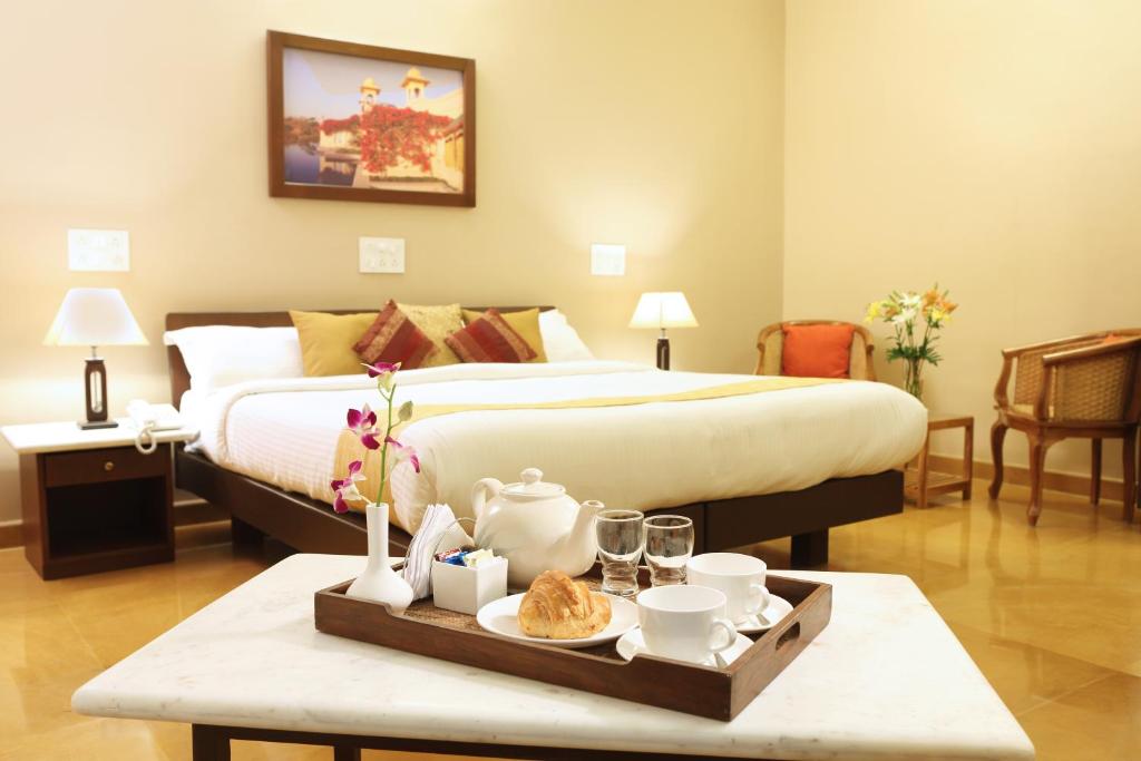 Двухместный (Двухместный номер Делюкс с 1 кроватью или 2 отдельными кроватями) загородного отеля Hanu Reddy, Ченнаи