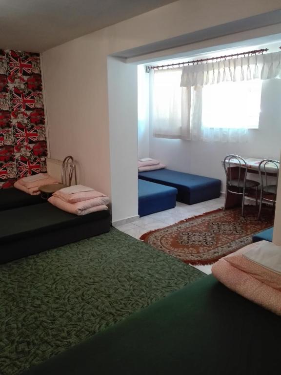 Номер (Кровать в общем 8-местном номере), Hostel Madeira