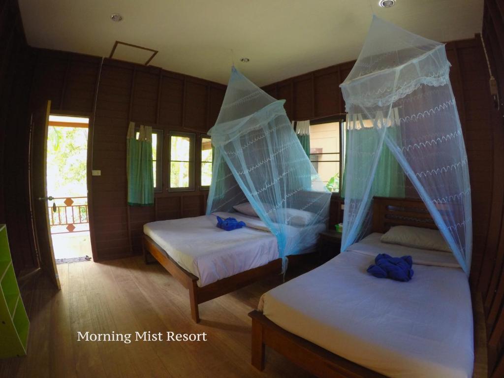 Трехместный (Стандартный трехместный номер), Курортный отель Khao Sok Morning Mist Resort