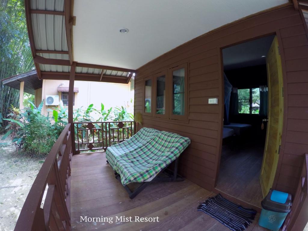 Трехместный (Стандартный трехместный номер), Курортный отель Khao Sok Morning Mist Resort