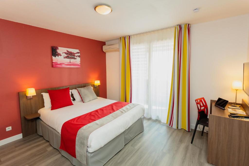 Студио (Comfort Studio Double with Balcony), Aparthotel Adagio Access Perpignan