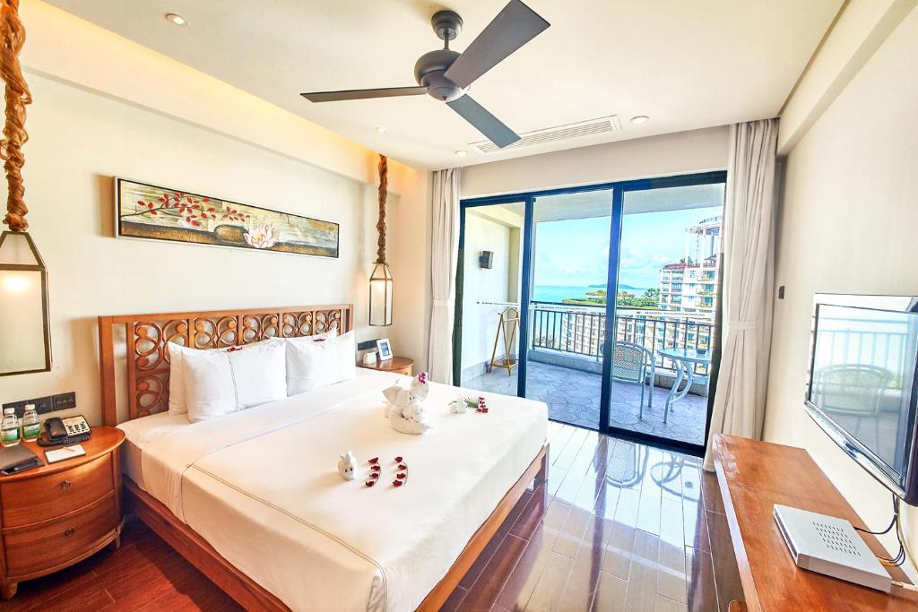 Сьюит (Семейный люкс Делюкс с 3 спальнями, вид на море) отеля Ocean Sonic Resort Sanya, Санья
