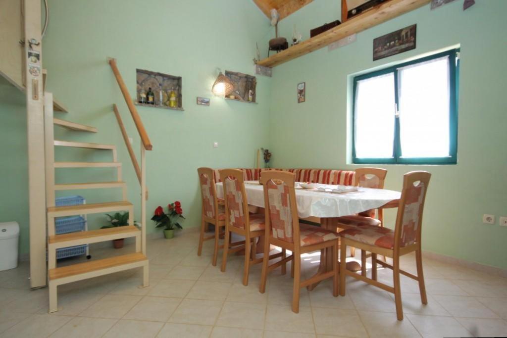 Номер (Дом для отпуска с 3 спальнями), Holiday Home Uvala Soline 8222