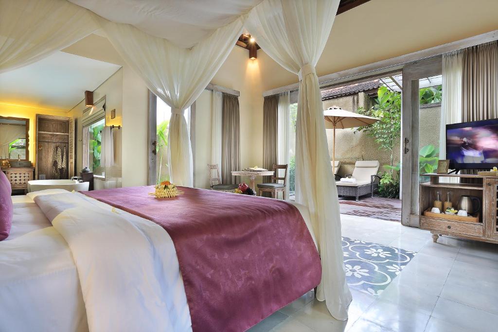 Вилла (Вилла с 1 спальней, бассейном и бесплатными услугами) курортного отеля Pramana Watu Kurung Resort, Убуд