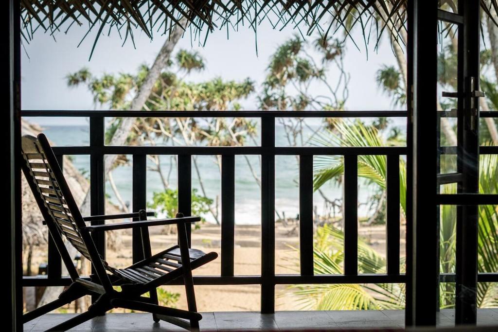 Курортный отель Blue Ocean Resort, Тангалла