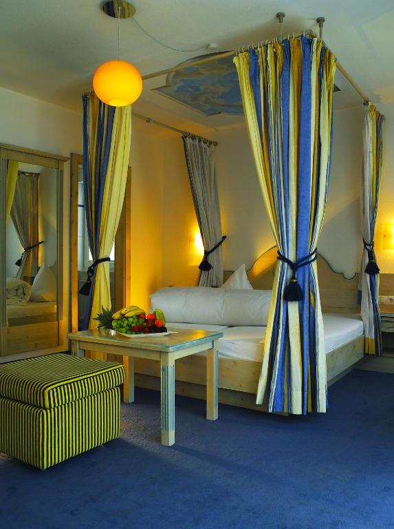 Двухместный (Классический двухместный номер с 1 кроватью) отеля Hotel Dominic, Зёльден