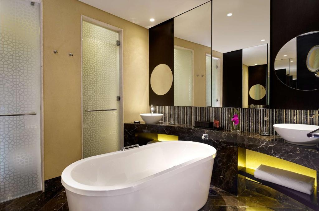 Двухместный (Номер с кроватью размера «king-size») отеля Grand Hyatt Abu Dhabi Hotel & Residences Emirates Pearl, Абу-Даби