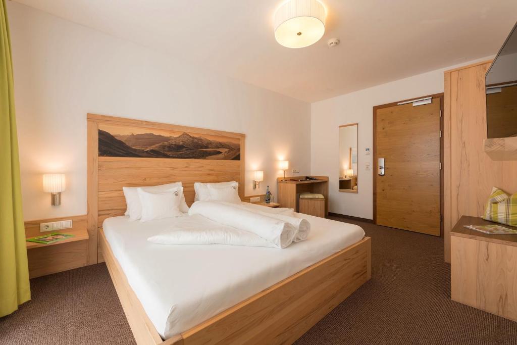 Двухместный (Стандартный двухместный номер с 1 кроватью) отеля Alpinhotel Monte Superior, Ишгль