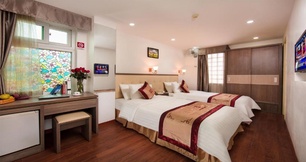 Двухместный (Стандартный двухместный номер с 1 кроватью или 2 отдельными кроватями) отеля Van Mieu Hotel, Ханой