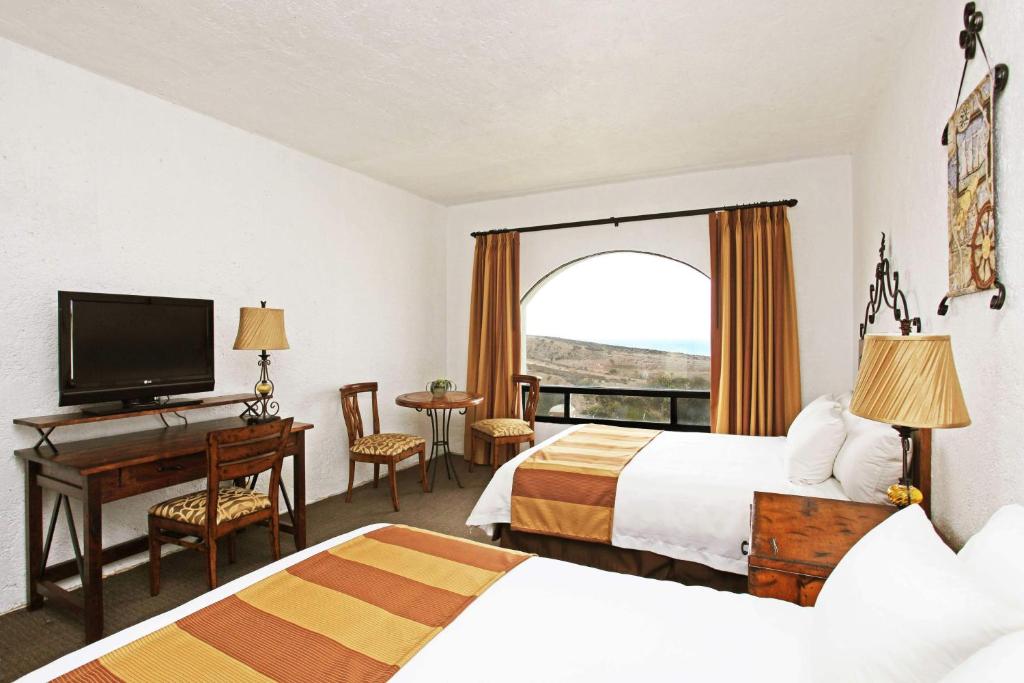 Студио (Номер-студио с 2 двуспальными кроватями) курортного отеля Real del Mar Golf Resort & Spa, Тихуана