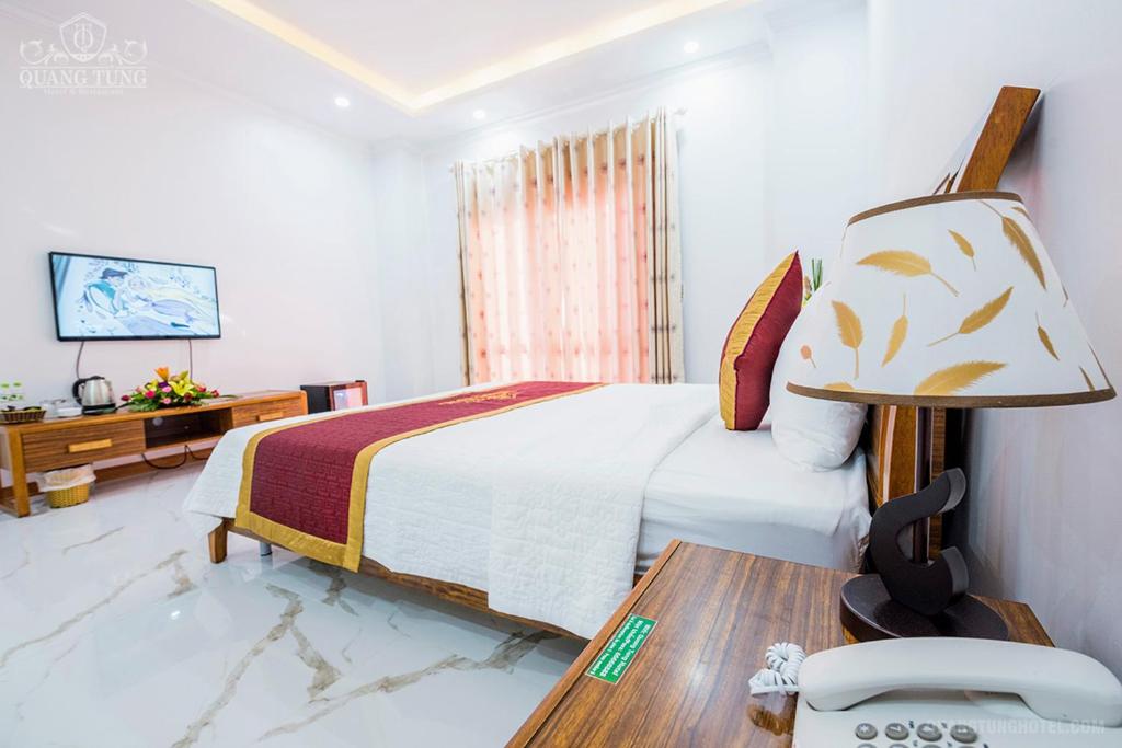 Двухместный (Двухместный номер с 1 кроватью и видом на горы), Quang Tung Hotel