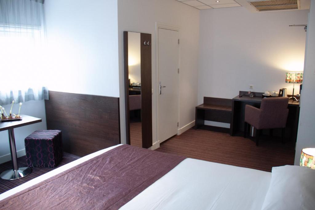 Двухместный (Двухместный номер Делюкс с 1 кроватью) отеля Hotel Luxer, Амстердам