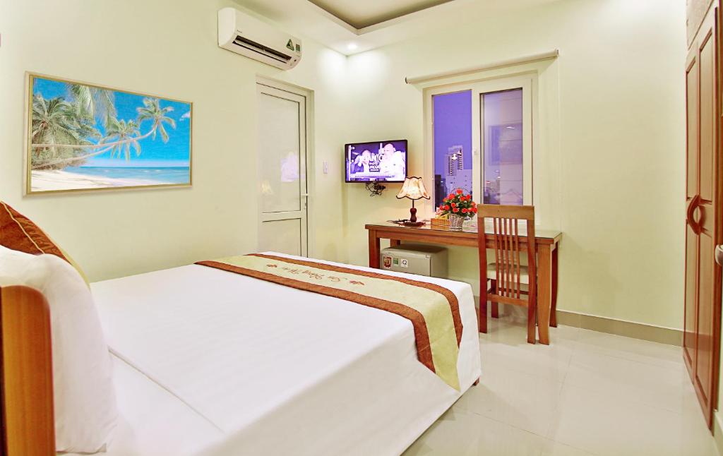 Двухместный (Бюджетный двухместный номер с 1 кроватью) отеля Sen Vang Hotel, Дананг