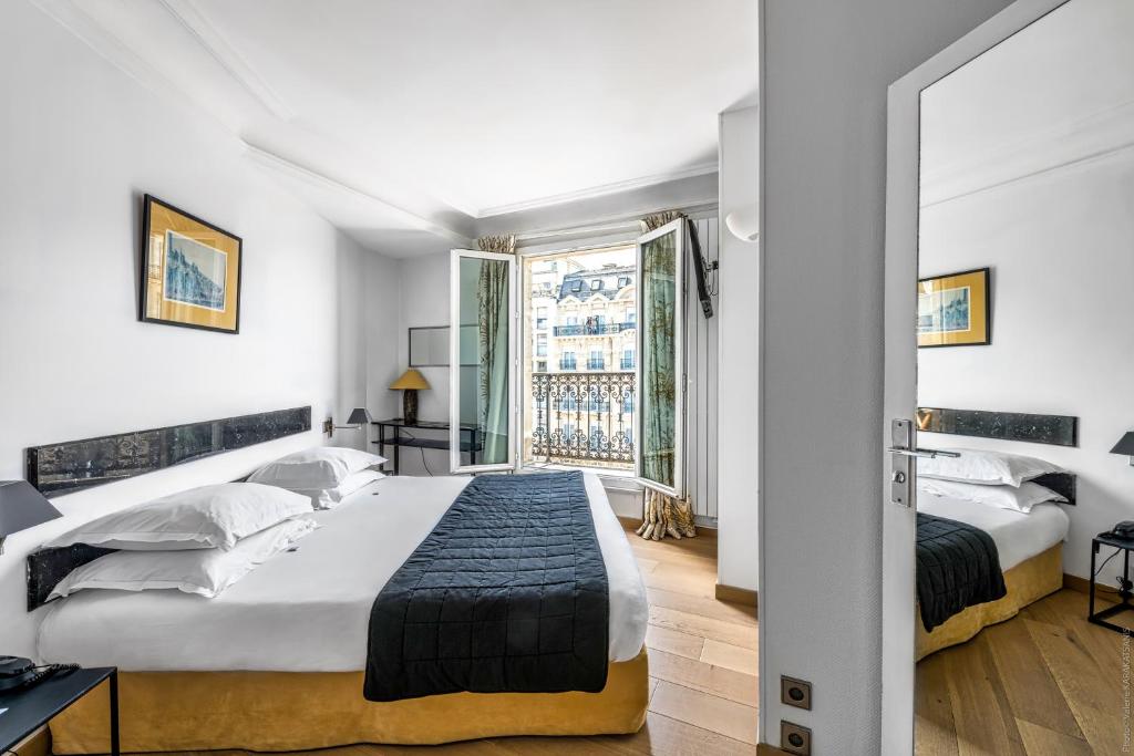 Двухместный (Двухместный номер с 1 кроватью и видом на Триумфальную арку) отеля Etoile Park Hotel, Париж