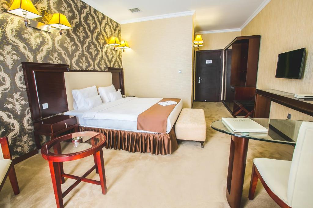 Двухместный (Стандартный двухместный номер с 1 кроватью или 2 отдельными кроватями) отеля Emerald, Баку