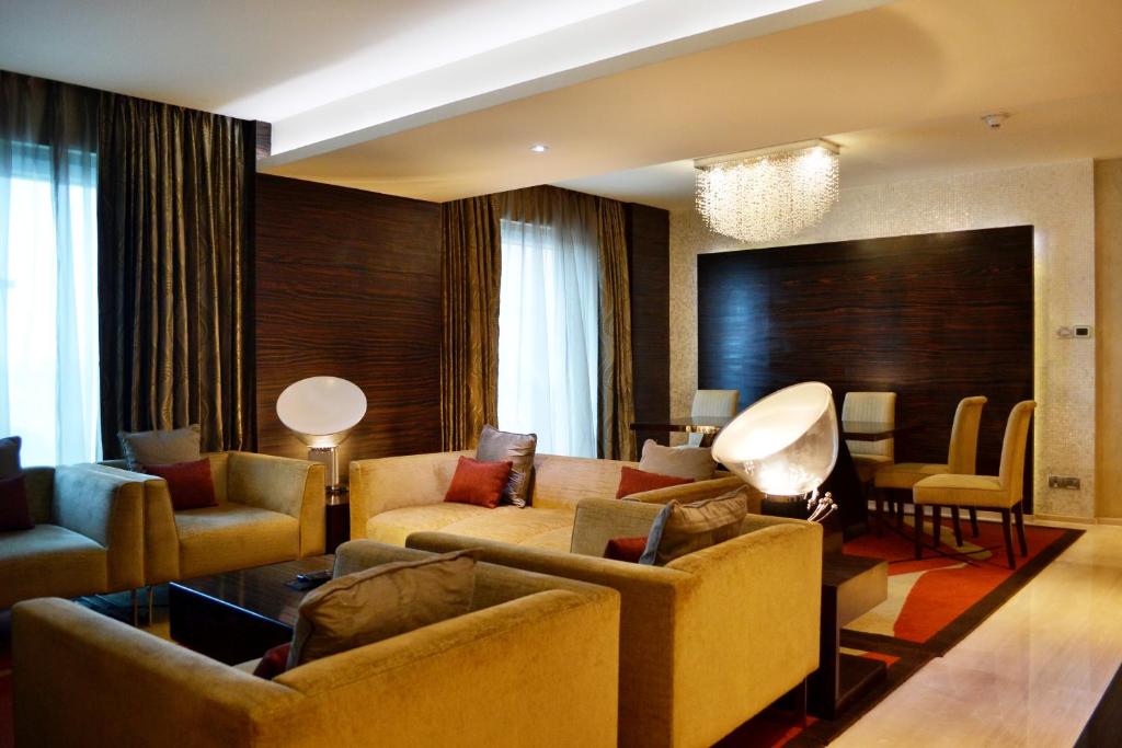 Сьюит (Presidential Suite - King Bed), Vivanta by Taj - Begumpet